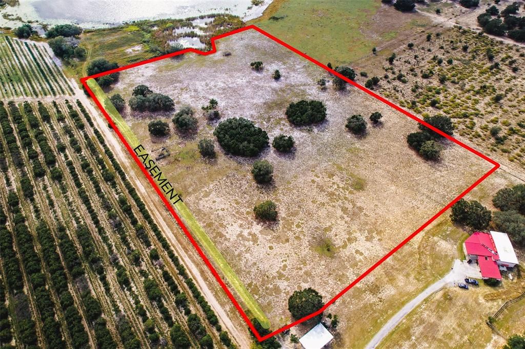 На продажу: $419,000 (14.52 acres)