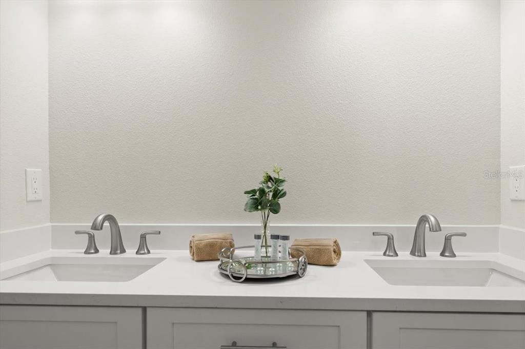 待售: $794,900 (3 贝兹, 2 浴室, 2197 平方英尺)