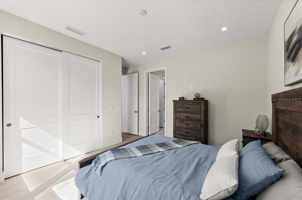 待售: $794,900 (3 贝兹, 2 浴室, 2197 平方英尺)