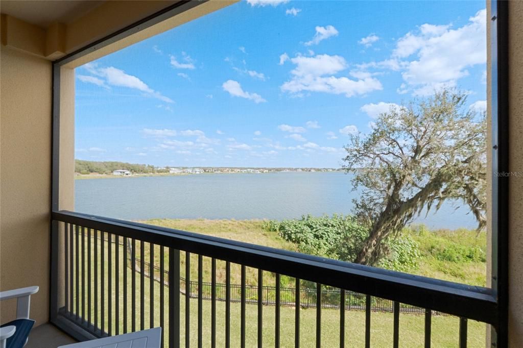 For Sale: $400,000 (2 beds, 2 baths, 1402 Square Feet)