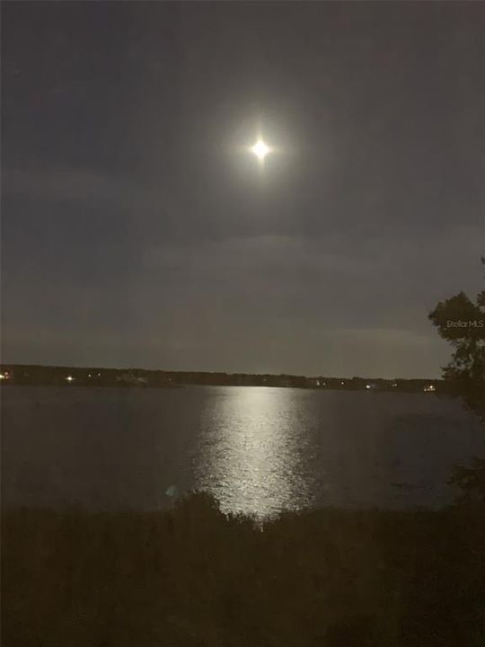 For Sale: $400,000 (2 beds, 2 baths, 1402 Square Feet)