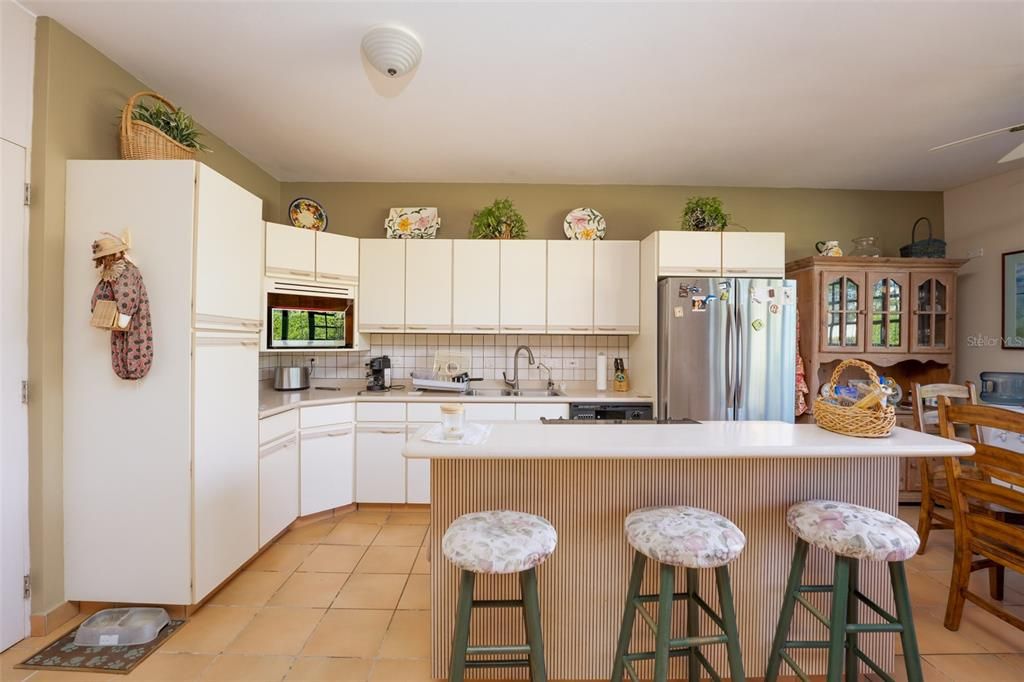 For Rent: $7,500 (3 beds, 3 baths, 2250 Square Feet)