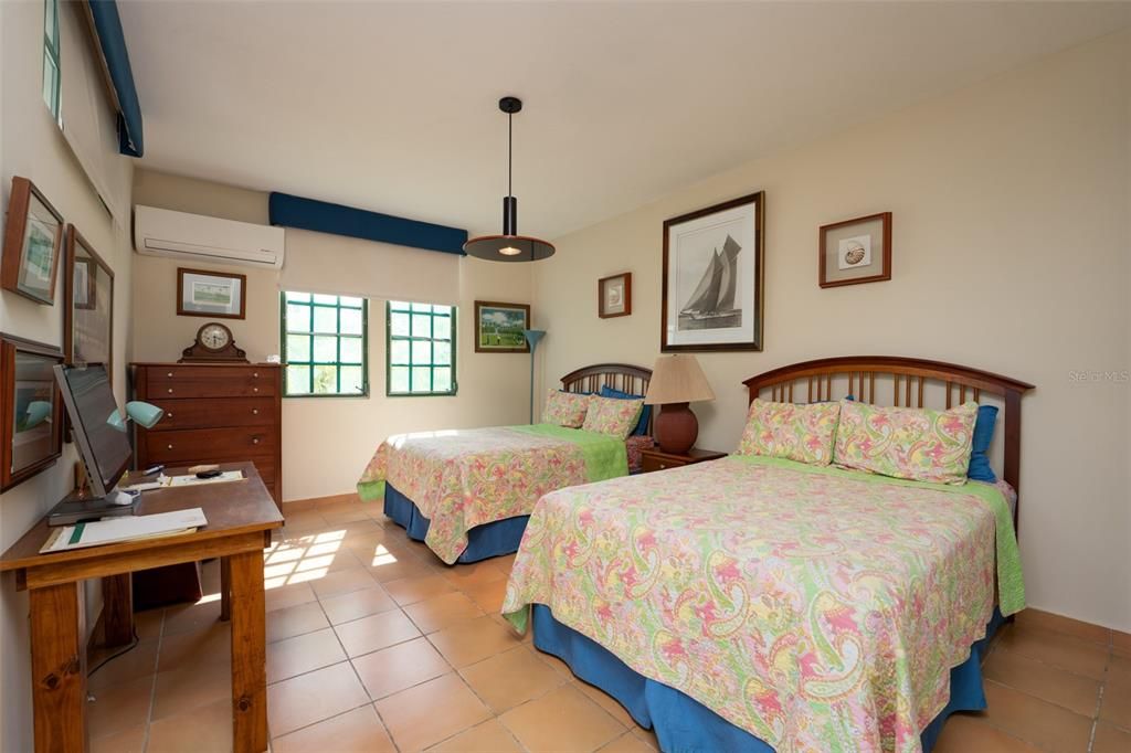 For Rent: $7,500 (3 beds, 3 baths, 2250 Square Feet)