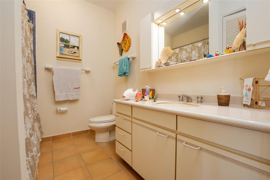 For Rent: $7,500 (3 beds, 3 baths, 2250 Square Feet)