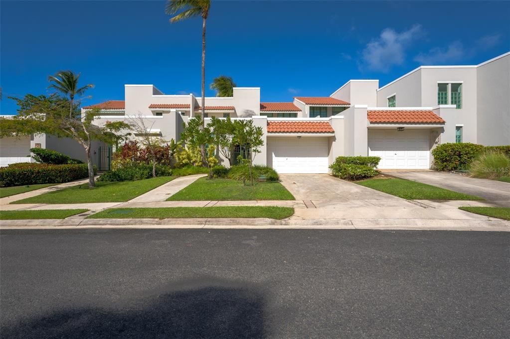 For Rent: $7,500 (3 beds, 3 baths, 2250 Square Feet)