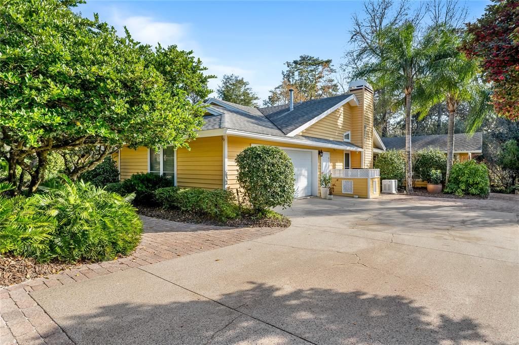 Activo con contrato: $650,000 (5 camas, 4 baños, 2918 Pies cuadrados)