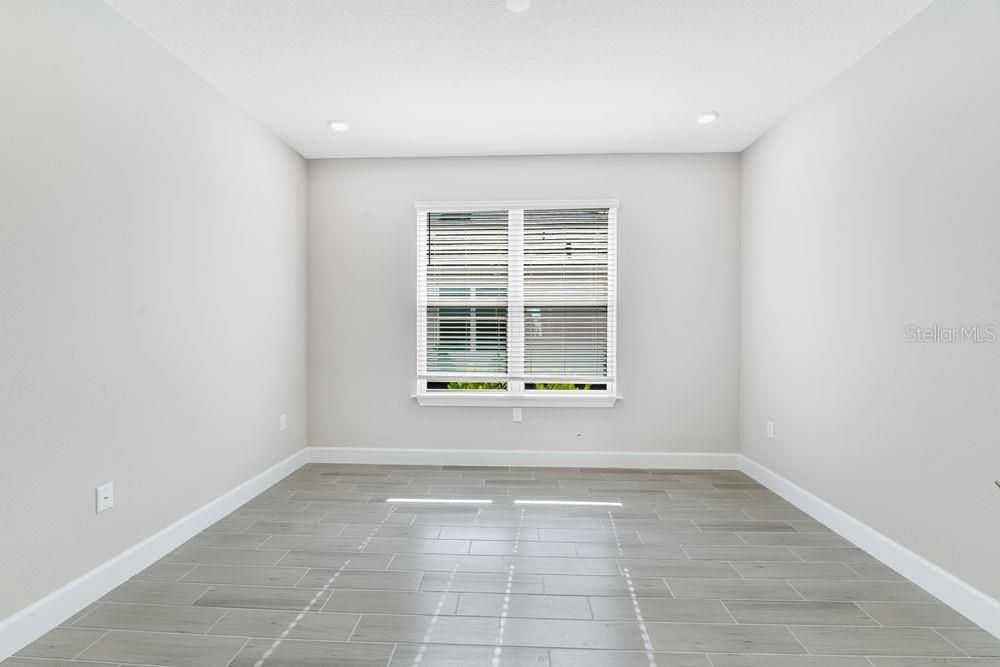 Active With Contract: $674,494 (3 beds, 3 baths, 2267 Square Feet)