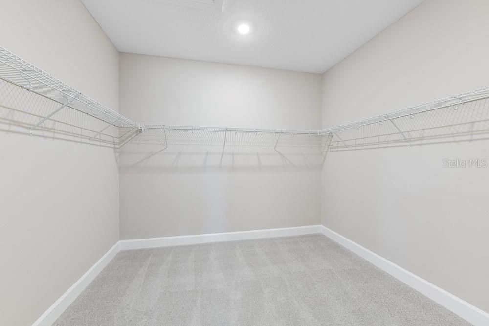 Active With Contract: $674,494 (3 beds, 3 baths, 2267 Square Feet)