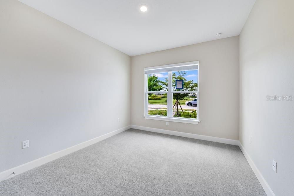 Active With Contract: $674,494 (3 beds, 3 baths, 2267 Square Feet)