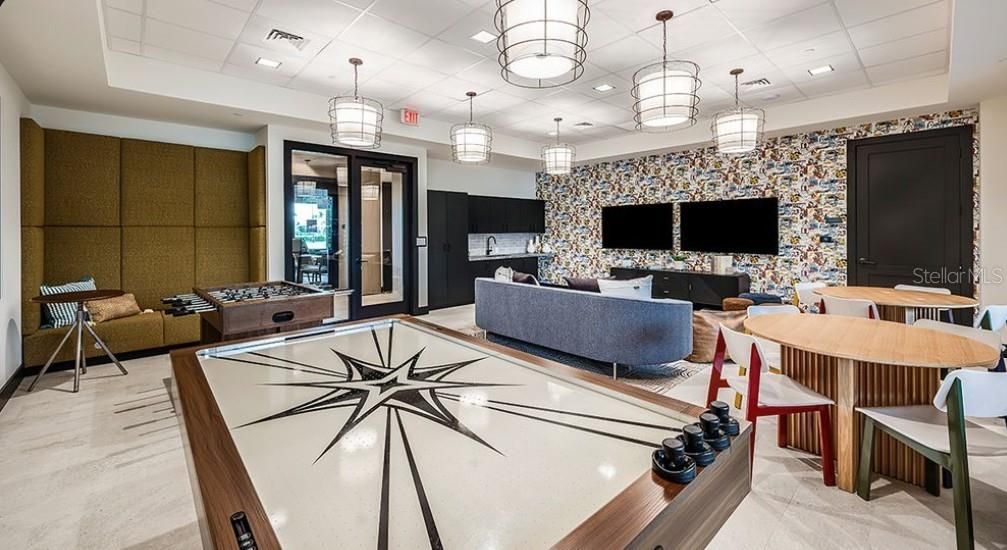 Active With Contract: $674,494 (3 beds, 3 baths, 2267 Square Feet)