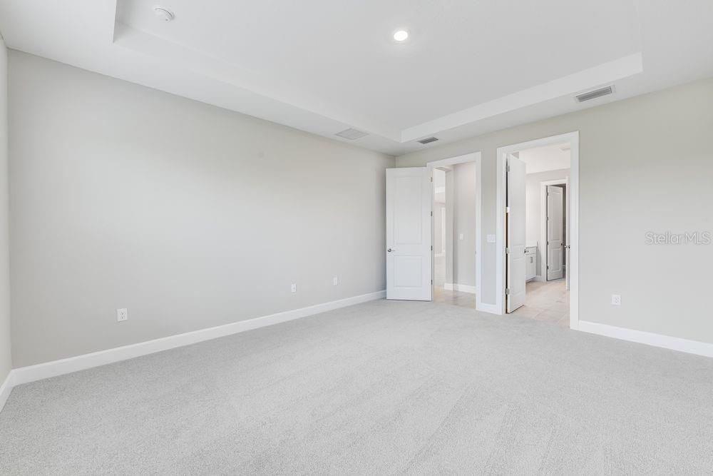 Active With Contract: $674,494 (3 beds, 3 baths, 2267 Square Feet)