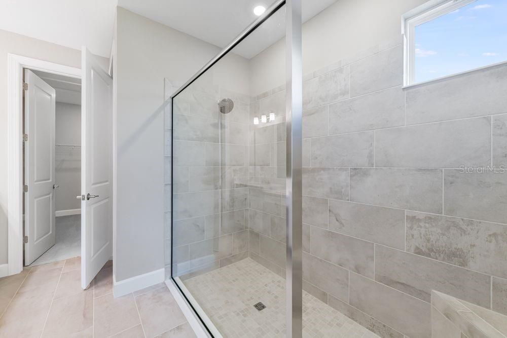 Active With Contract: $674,494 (3 beds, 3 baths, 2267 Square Feet)