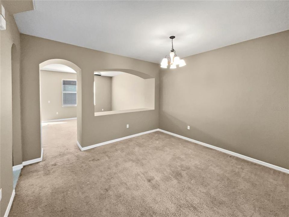 На продажу: $236,000 (3 спален, 2 ванн, 1832 Квадратных фут)