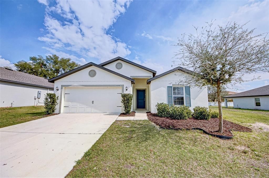 Recently Sold: $355,000 (5 beds, 3 baths, 1944 Square Feet)