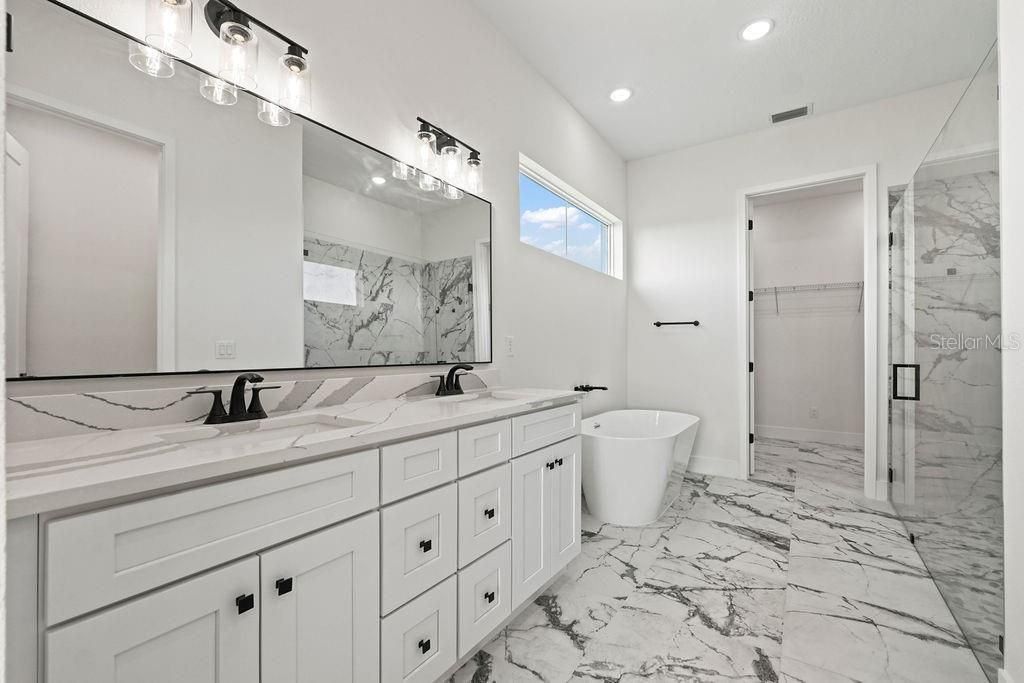 For Sale: $765,000 (4 beds, 3 baths, 2789 Square Feet)