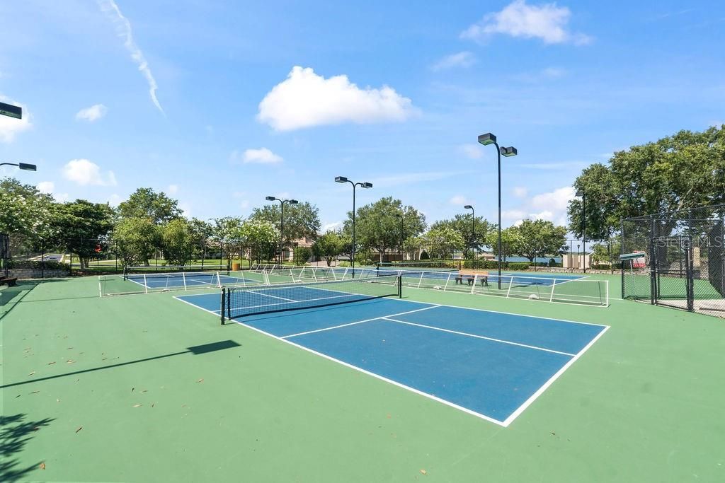 For Sale: $765,000 (4 beds, 3 baths, 2789 Square Feet)