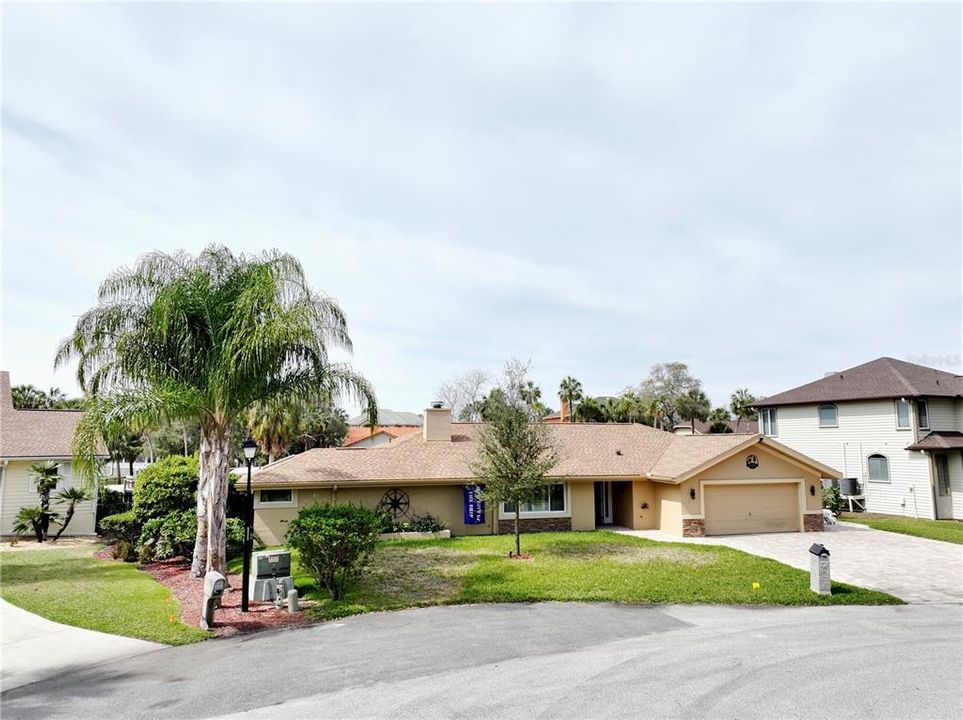 Vendido Recientemente: $450,000 (3 camas, 2 baños, 1758 Pies cuadrados)