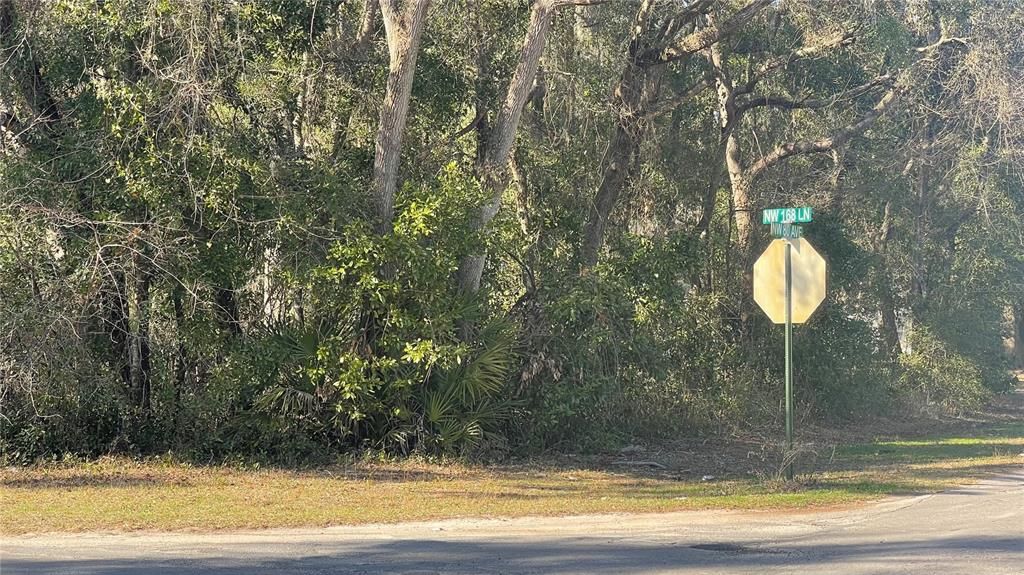 最近售出: $12,500 (0.30 acres)