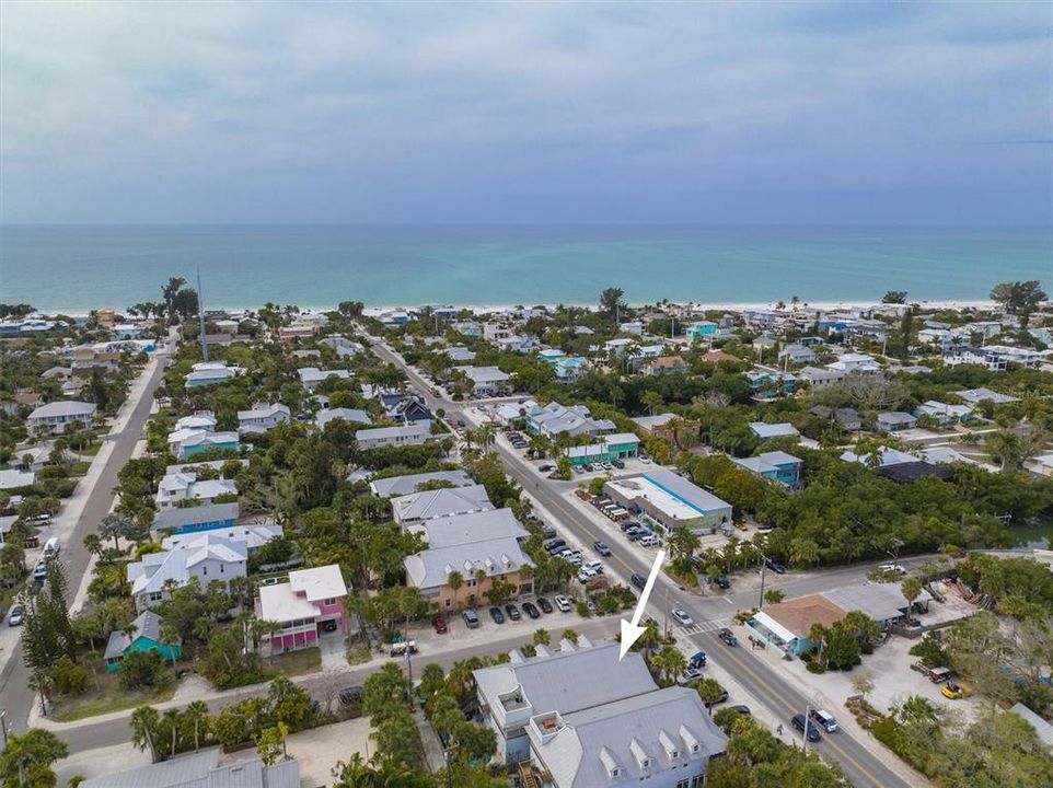 合同活跃: $1,250,000 (0 贝兹, 0 浴室, 2480 平方英尺)