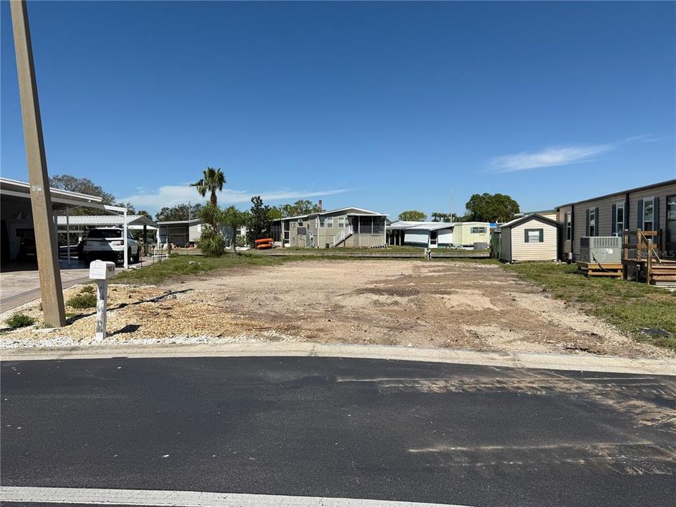 For Sale: $125,000 (0.12 acres)