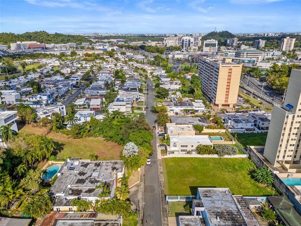 En Venta: $350,000 (0.32 acres)