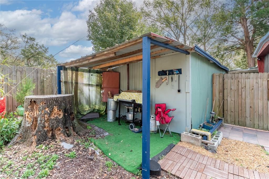 На продажу: $133,800 (2 спален, 1 ванн, 1186 Квадратных фут)