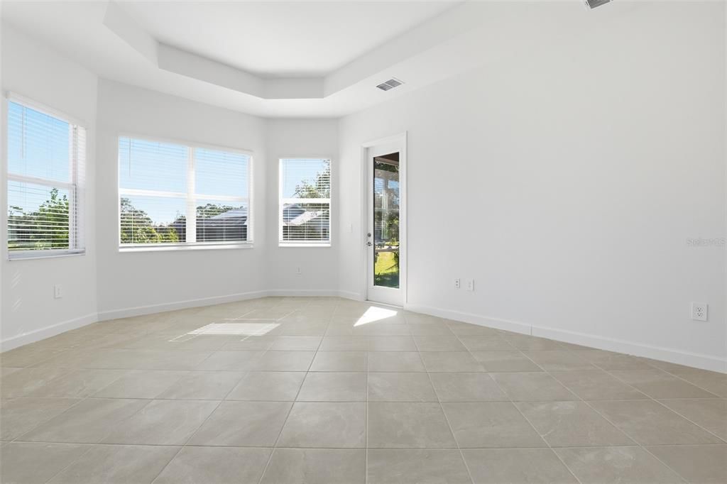 Active With Contract: $418,297 (3 beds, 2 baths, 2361 Square Feet)