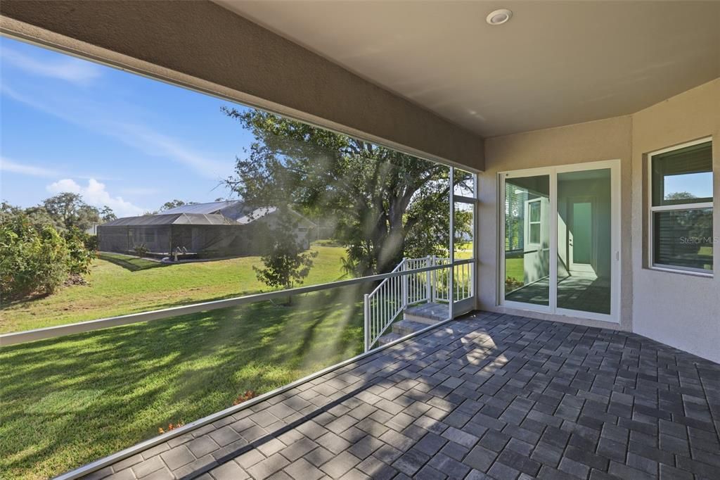 Active With Contract: $418,297 (3 beds, 2 baths, 2361 Square Feet)