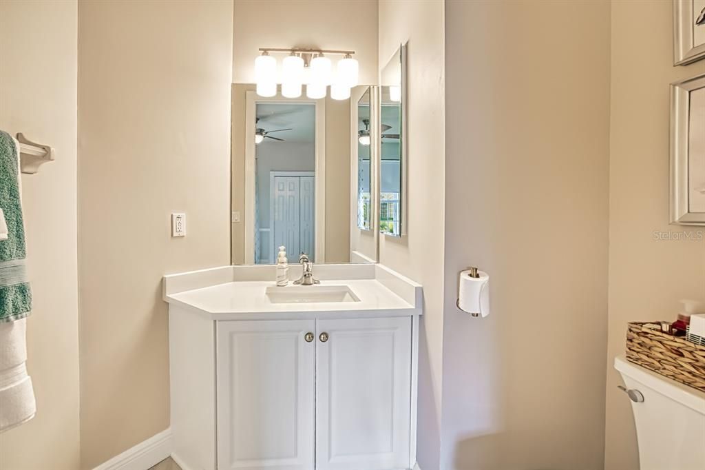 待售: $725,000 (4 贝兹, 3 浴室, 2482 平方英尺)