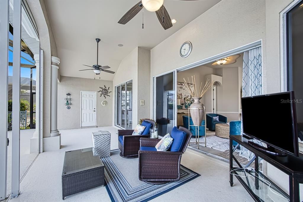 待售: $725,000 (4 贝兹, 3 浴室, 2482 平方英尺)