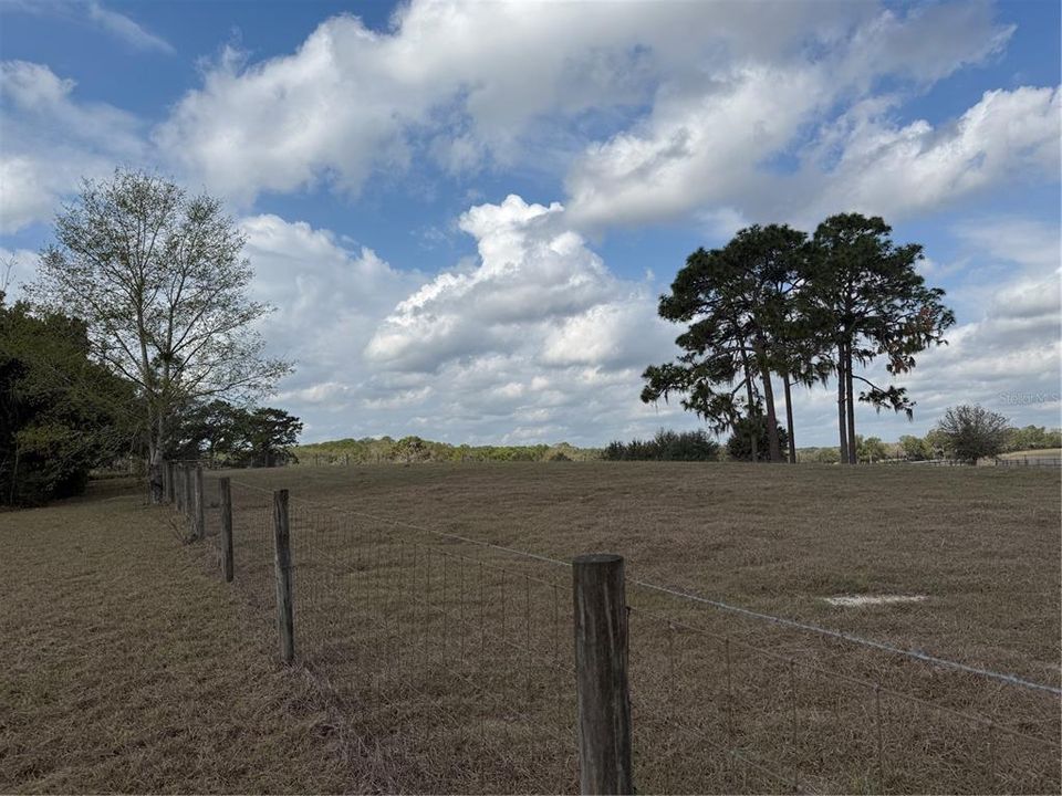 Vendido Recientemente: $85,000 (1.11 acres)