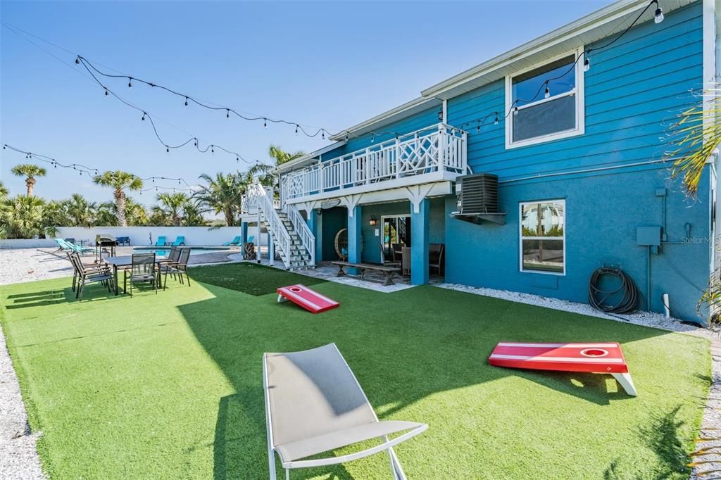 For Sale: $2,200,000 (5 beds, 4 baths, 3281 Square Feet)