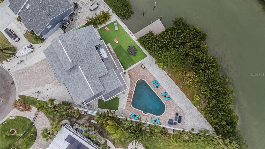 For Sale: $2,200,000 (5 beds, 4 baths, 3281 Square Feet)