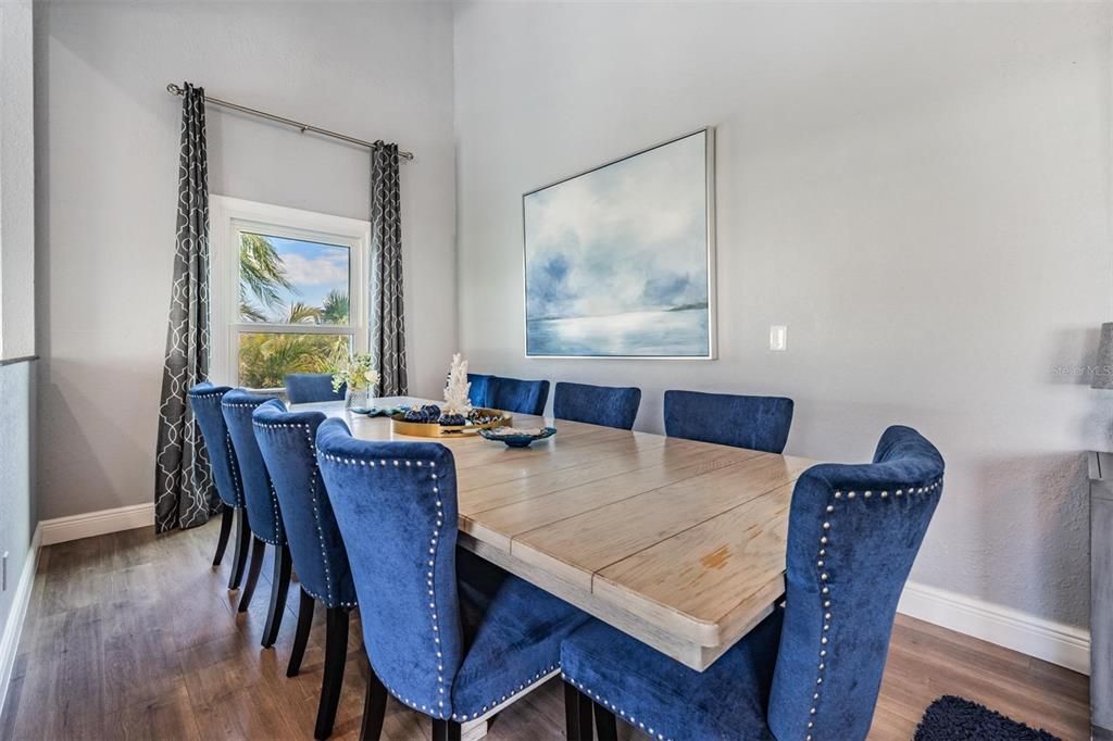 For Sale: $2,200,000 (5 beds, 4 baths, 3281 Square Feet)