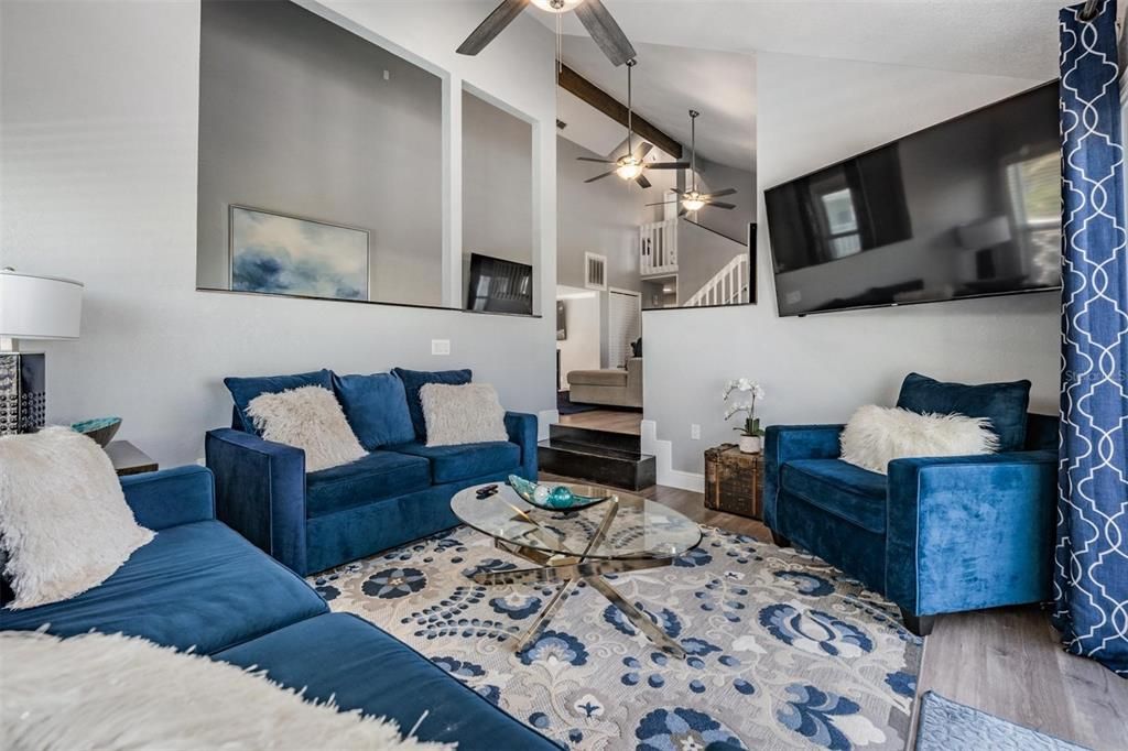 For Sale: $2,200,000 (5 beds, 4 baths, 3281 Square Feet)