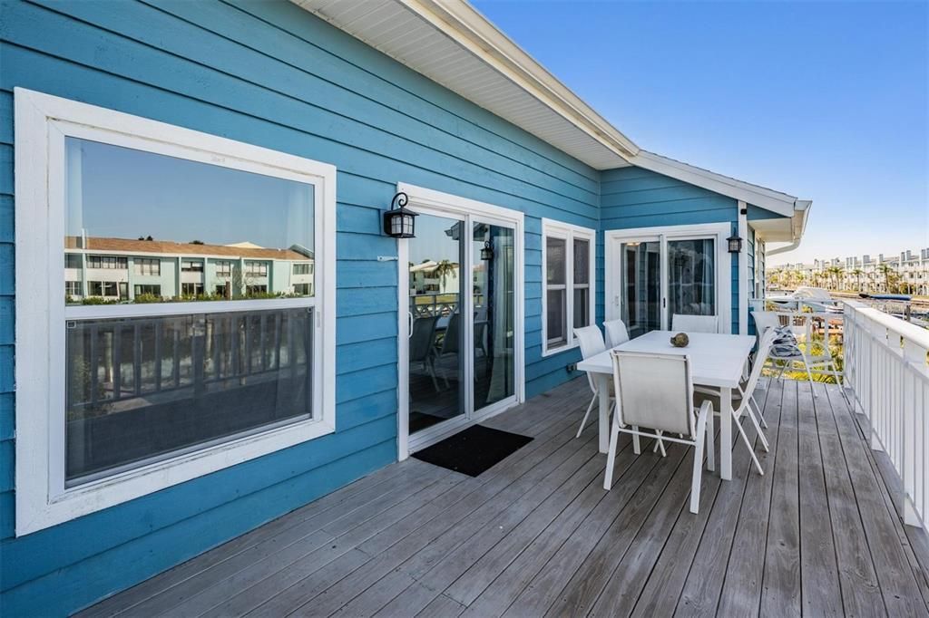 For Sale: $2,200,000 (5 beds, 4 baths, 3281 Square Feet)