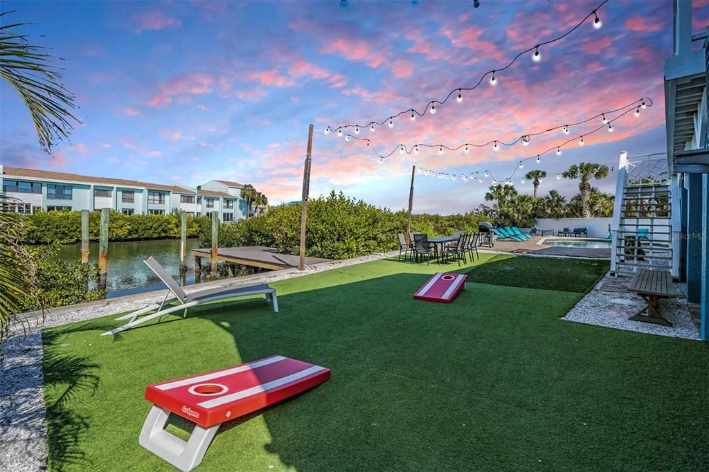 For Sale: $2,200,000 (5 beds, 4 baths, 3281 Square Feet)