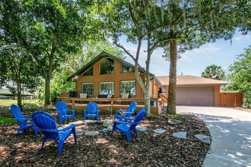 Recently Sold: $689,000 (3 beds, 2 baths, 1210 Square Feet)