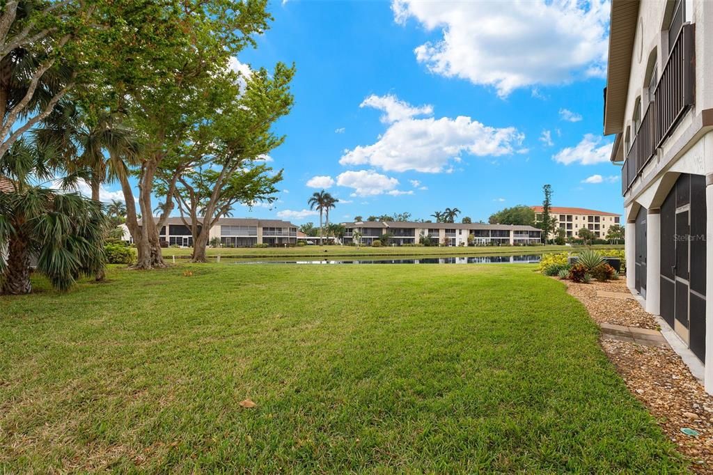 For Sale: $249,900 (2 beds, 2 baths, 1311 Square Feet)