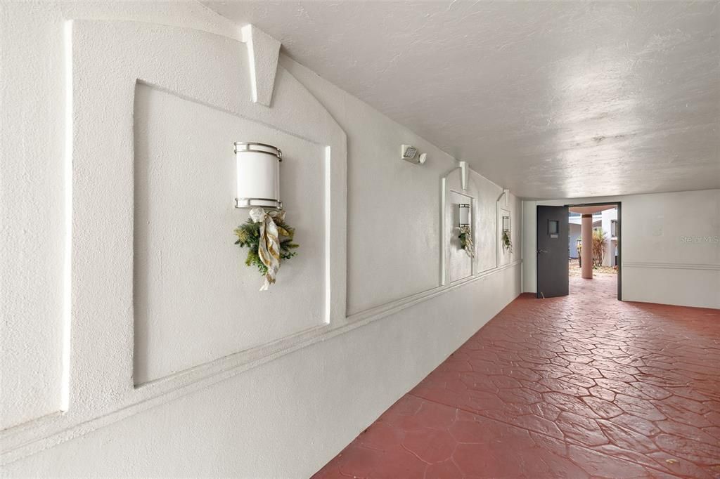 For Sale: $249,900 (2 beds, 2 baths, 1311 Square Feet)