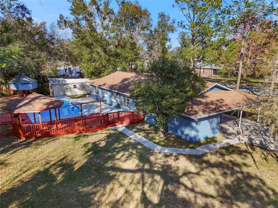 Activo con contrato: $310,000 (3 camas, 2 baños, 1963 Pies cuadrados)