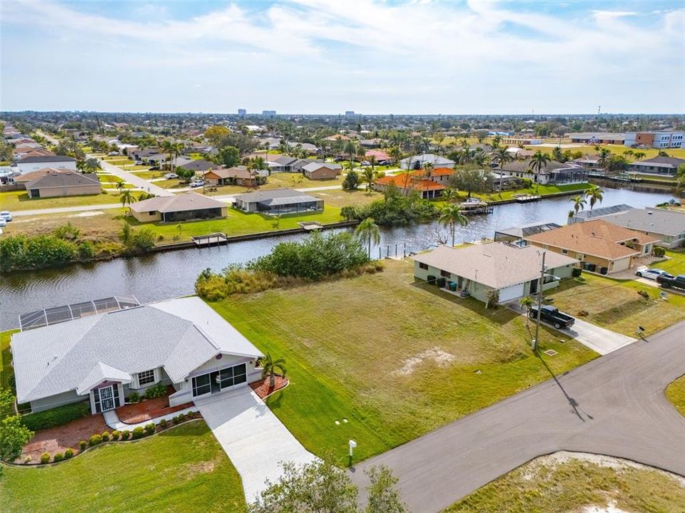 En Venta: $200,000 (0.23 acres)