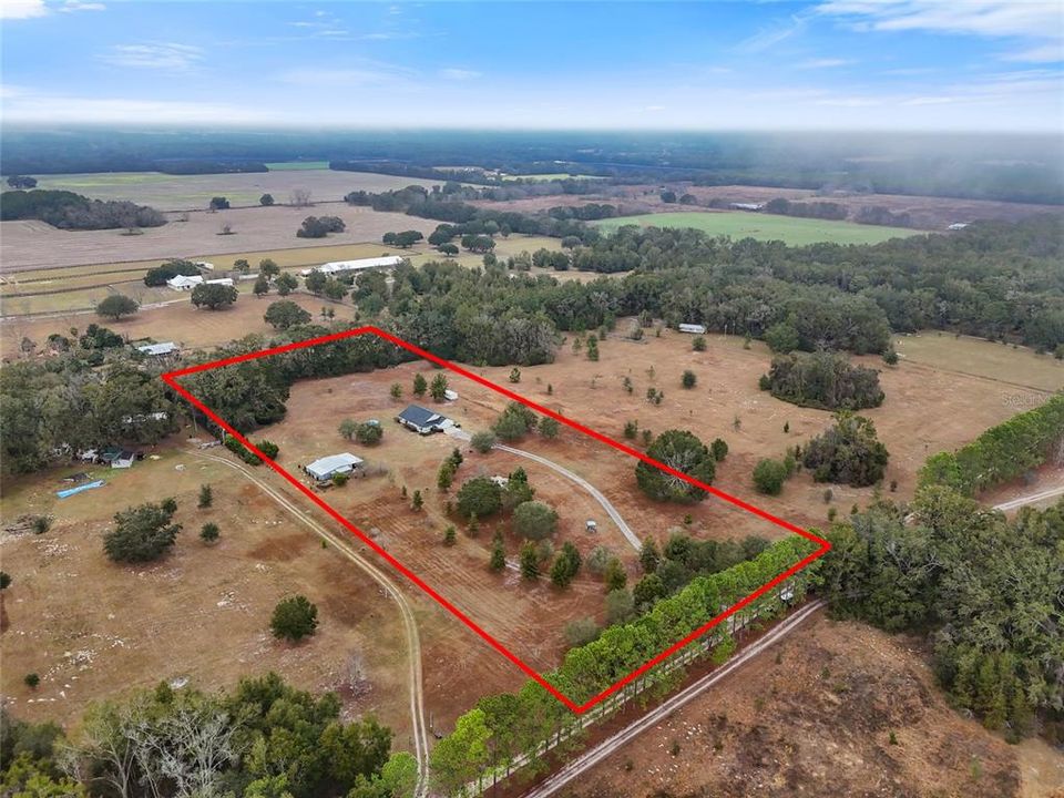 Recently Sold: $495,000 (3 beds, 2 baths, 1798 Square Feet)