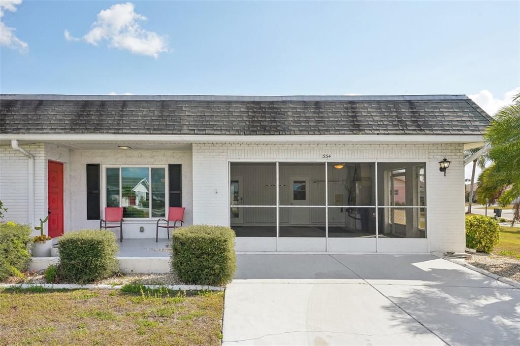 Active With Contract: $219,900 (2 beds, 2 baths, 1516 Square Feet)