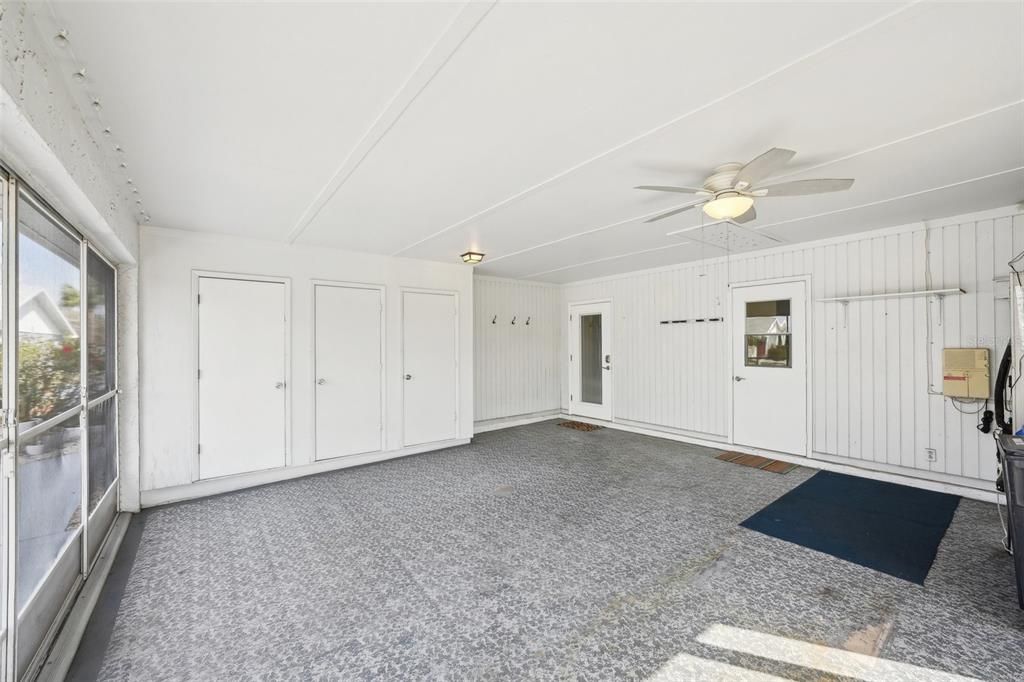 Active With Contract: $219,900 (2 beds, 2 baths, 1516 Square Feet)