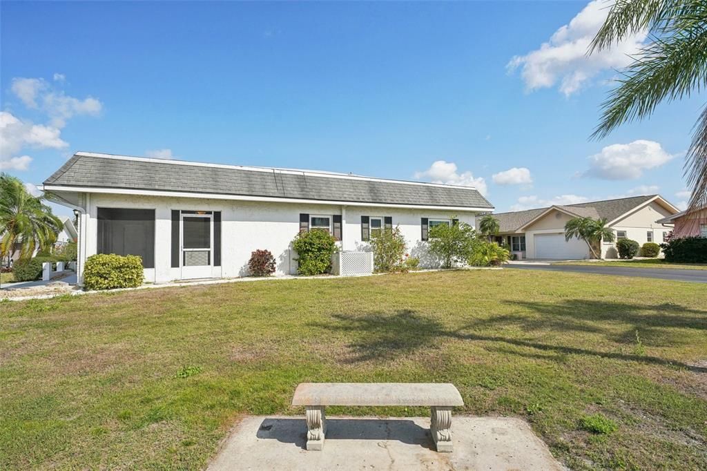 Active With Contract: $219,900 (2 beds, 2 baths, 1516 Square Feet)