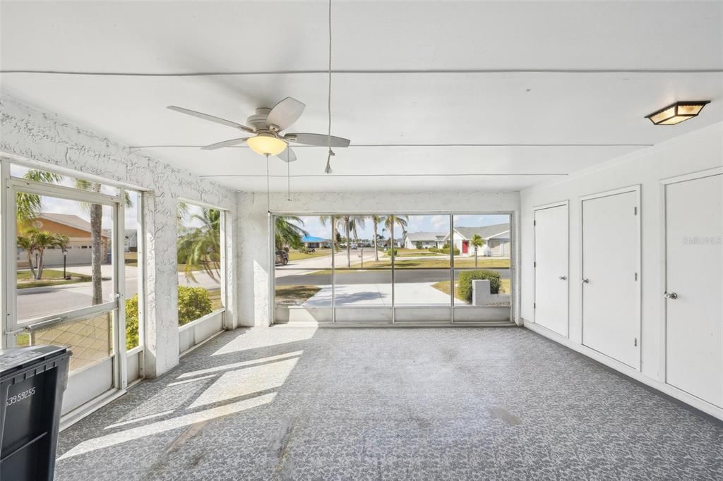 Active With Contract: $219,900 (2 beds, 2 baths, 1516 Square Feet)