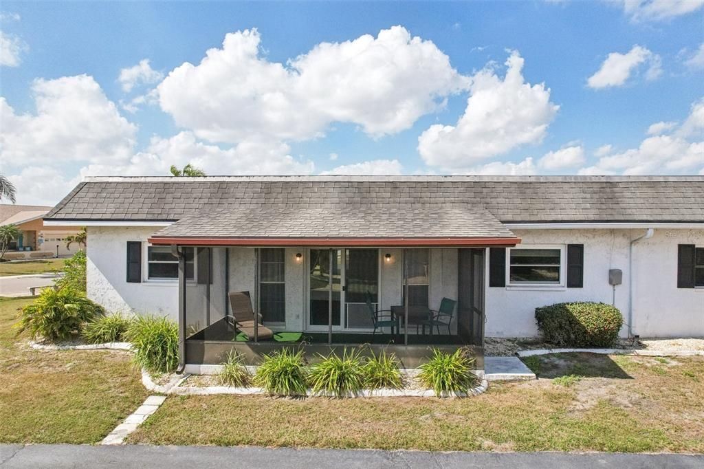 Active With Contract: $219,900 (2 beds, 2 baths, 1516 Square Feet)