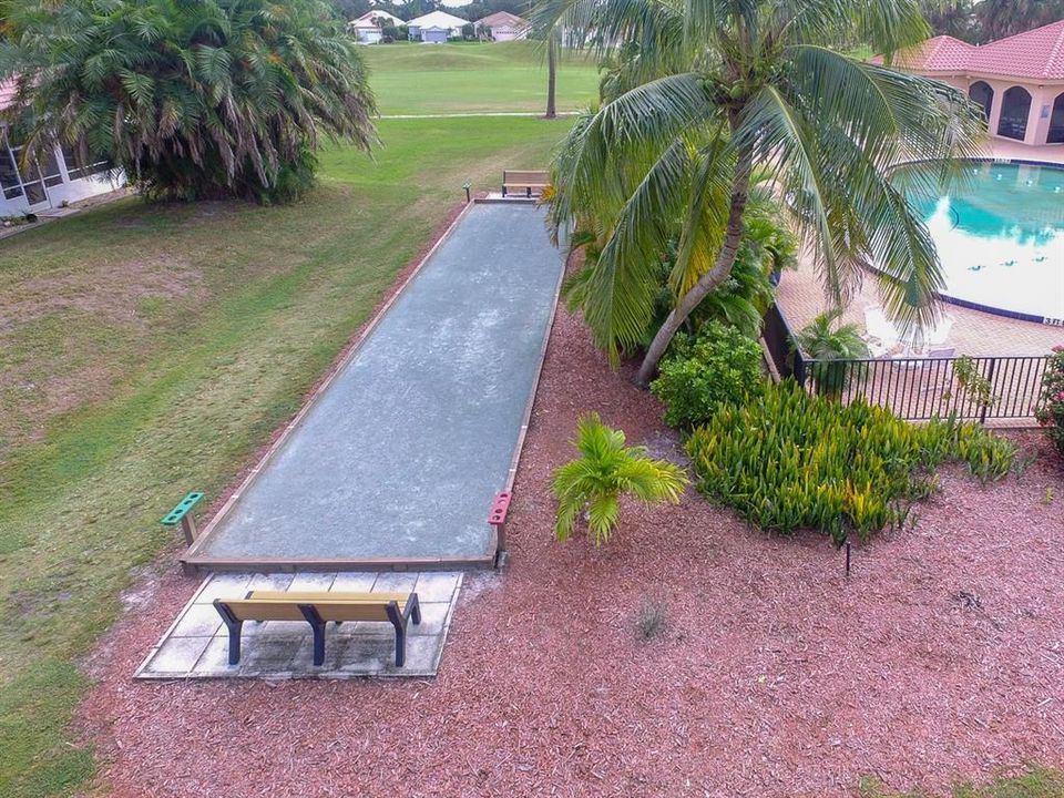 Под контрактом: $245,000 (2 спален, 2 ванн, 1390 Квадратных фут)