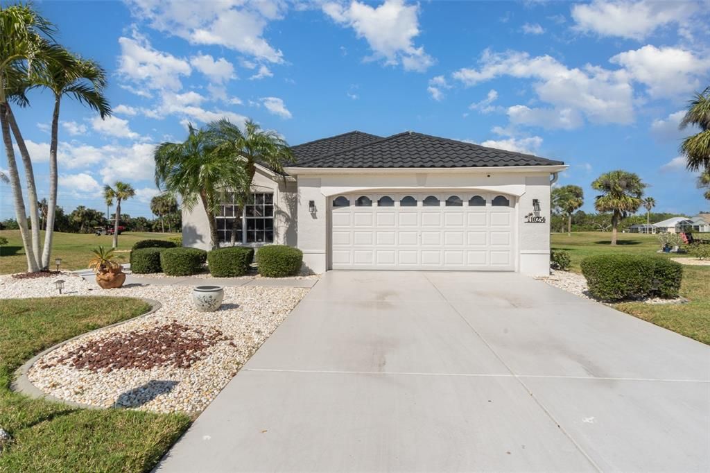 Под контрактом: $245,000 (2 спален, 2 ванн, 1390 Квадратных фут)